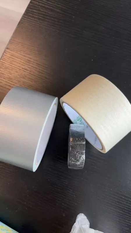 Mga karaniwang ginagamit na self-adhesive na materyales at ang kanilang mga katangian